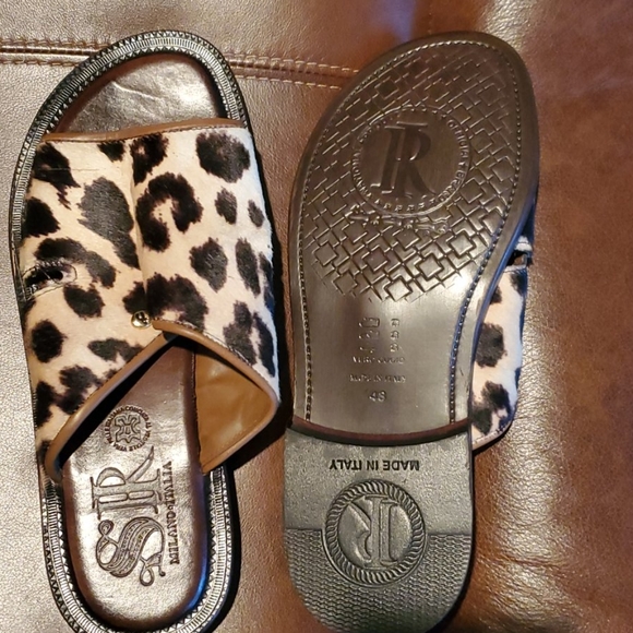 Men's leather sandals